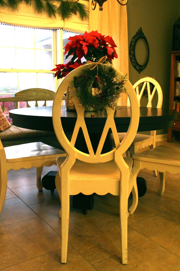 Christmas in the kitchen - budget decorating ideas - poinsettias and little wreaths