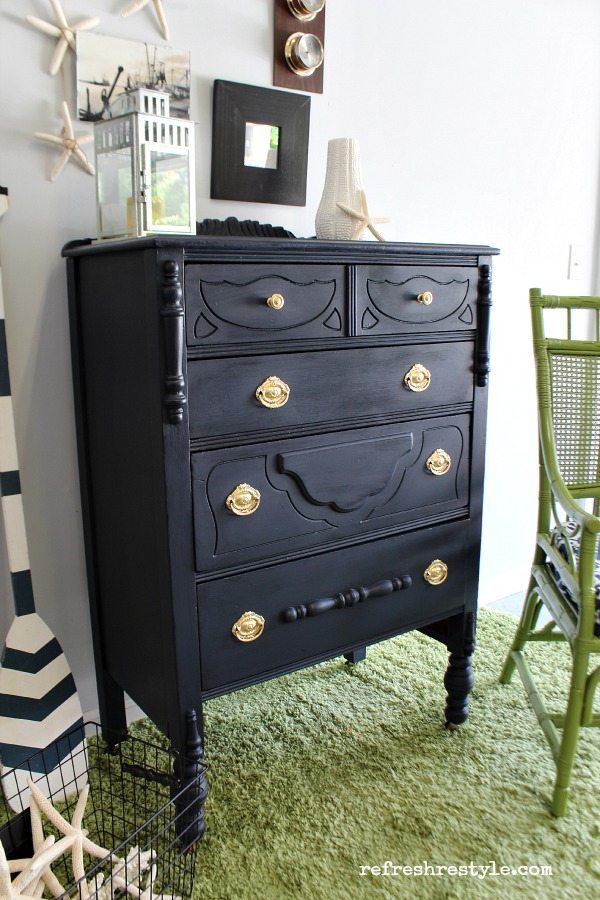 Navy #maisonblanchepaint #paintedfurniture #ad