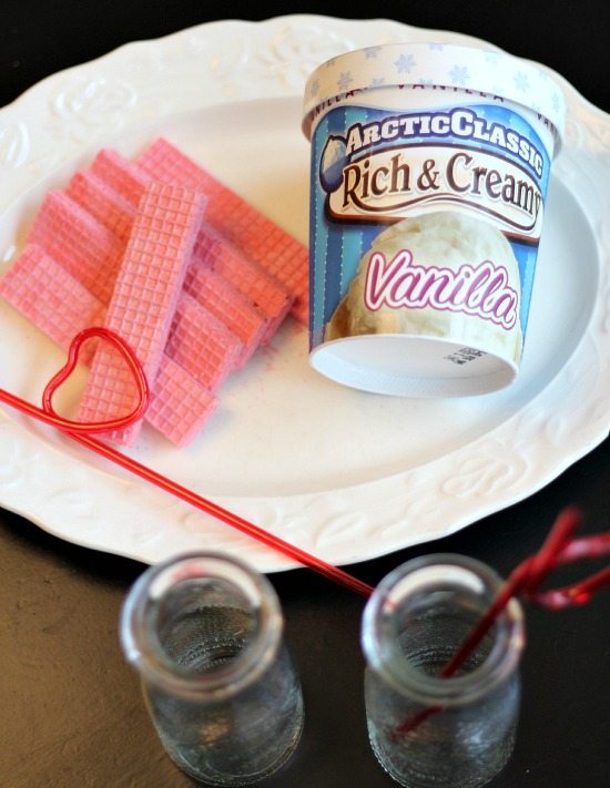 Make a special Valentine's treat with this Cookies and Cream Shake Recipe