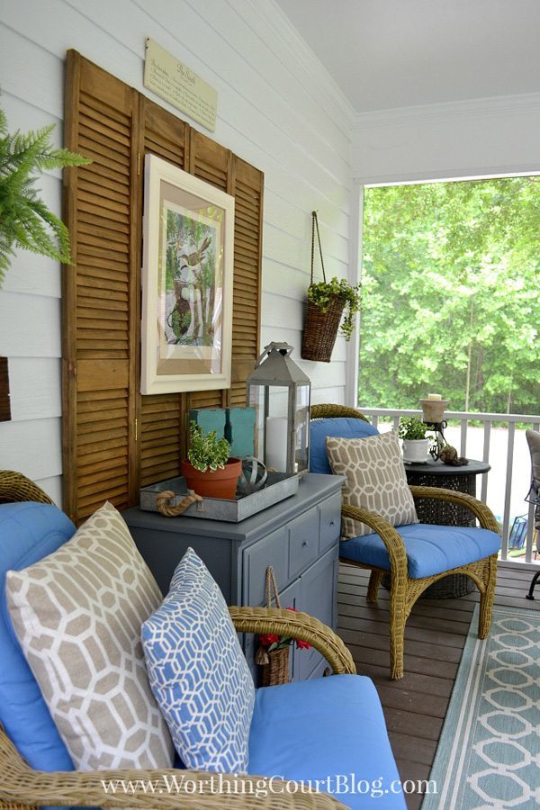 Summer Porch at Worthington Court