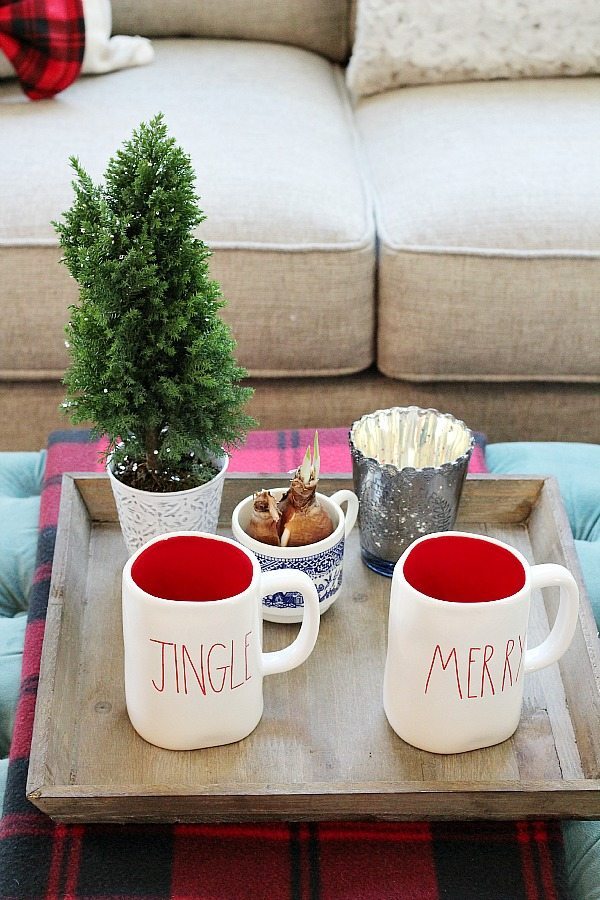 Jingle and Merry refresh restyle Christmas Home Tour