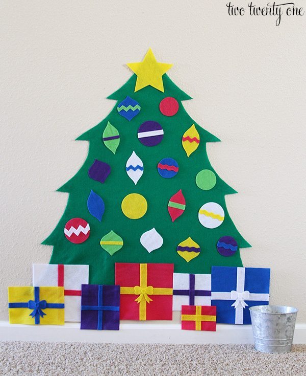 kid-felt-christmas-tree