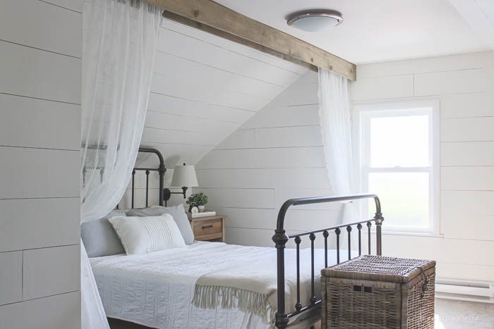 Gorgeous Farmhouse Projects - Wood-Beam-and-Lace-Curtains