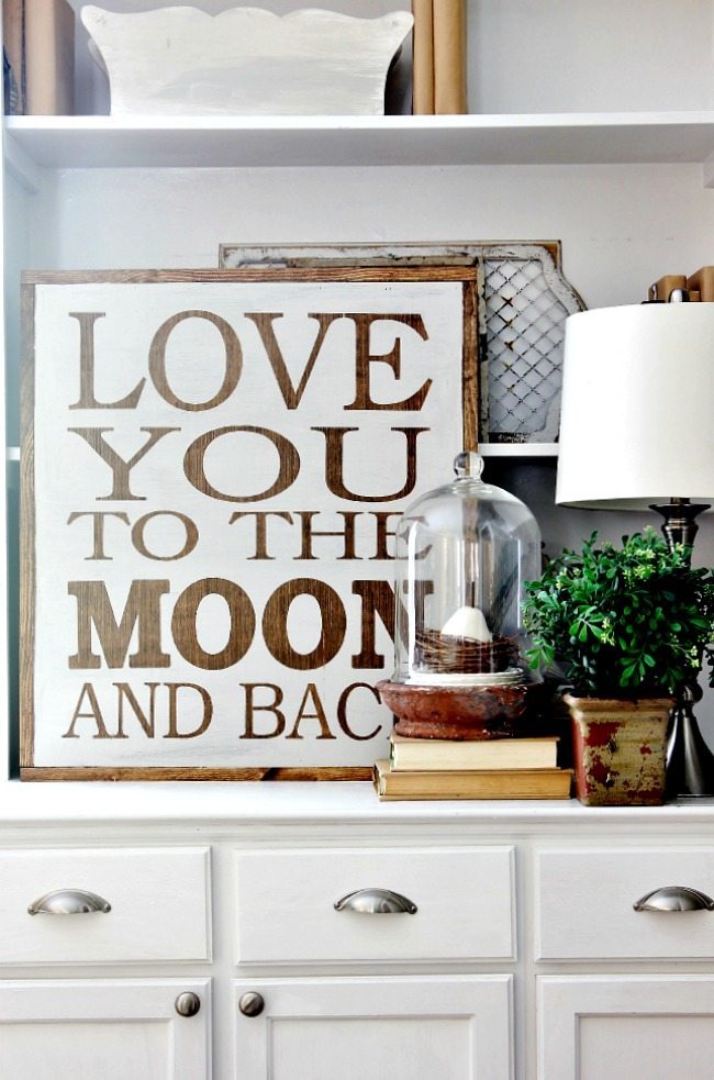 Gorgeous Farmhouse Projects - love-you-to-the-moon-and-back-sign