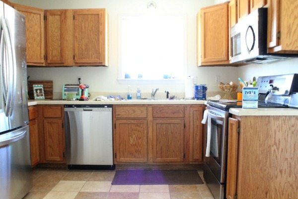 Kitchen cabinets - how to paint - color SW Dover White