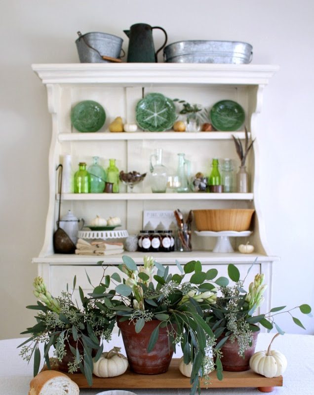 fall-table-and-hutch
