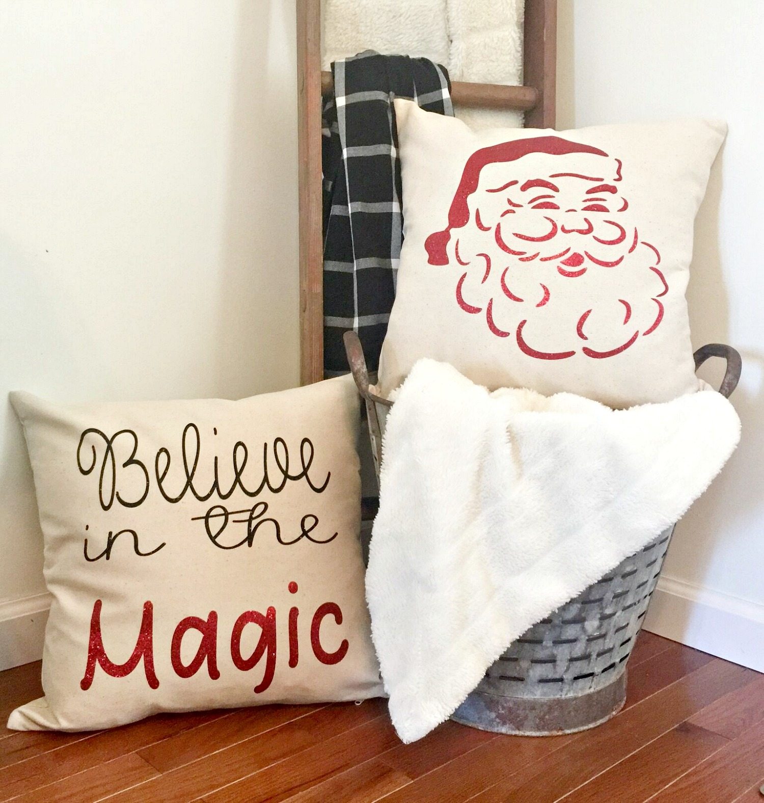 Vintage Christmas Pillow Cover