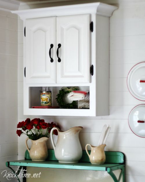 white-farmhouse-cabinet-KnickofTime.net_