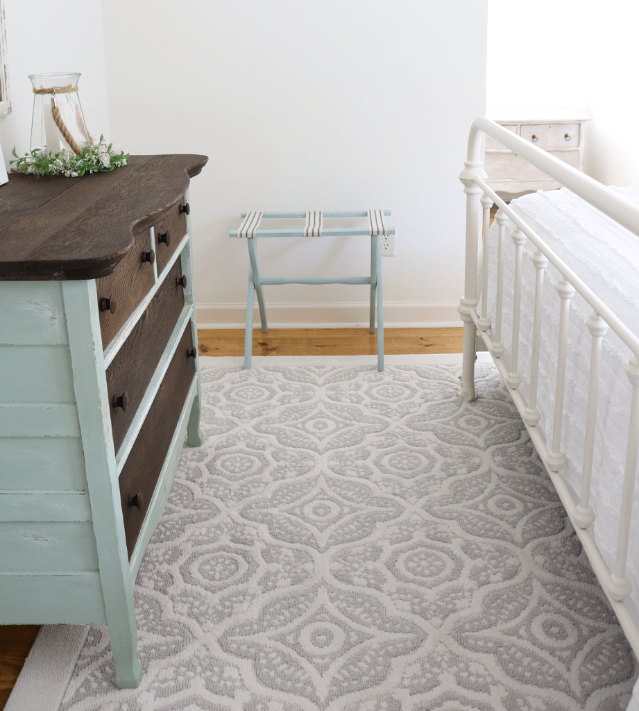 Cozy rug for guest room