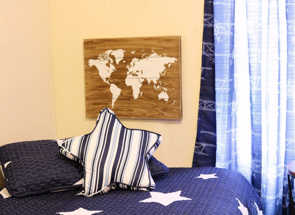 boys room