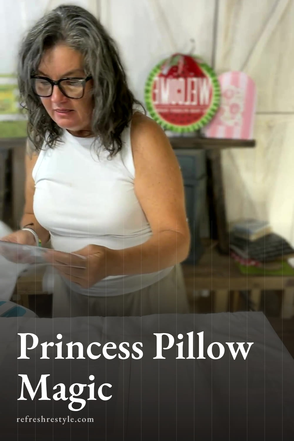 How to Make a Cinderella Pillowcase With a Heat Transfer